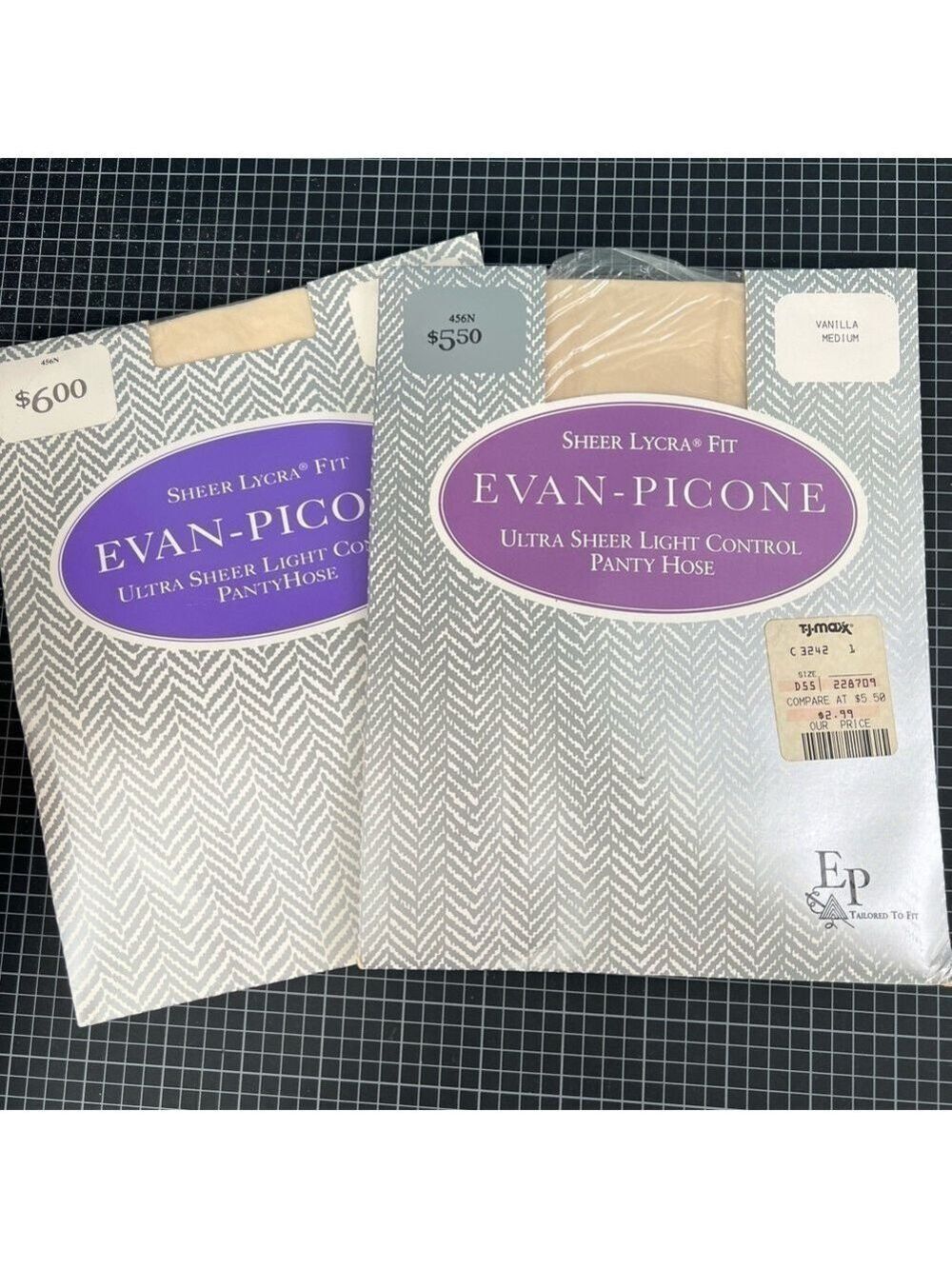 Evan-Picone panty hose,ultra sheer light control.Size Med. Vintage. NWT. 2 pair